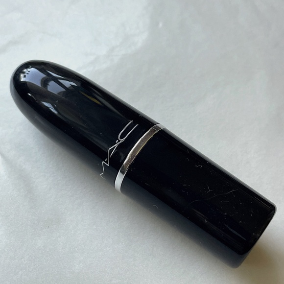 MAC Lustreglass Lipstick - Picture 2 of 4